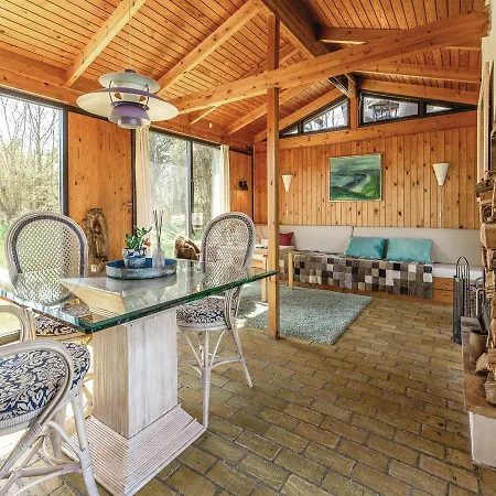 Сasa de vacaciones Two-bedroom Holiday In