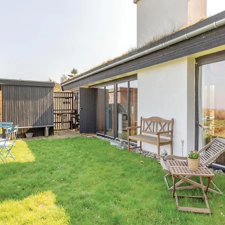 Two-bedroom Holiday In Fårevejle